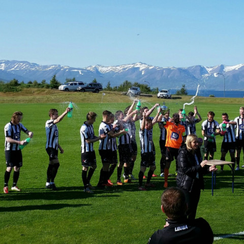 Sigur í 3. deild 2015 Meistaragleði