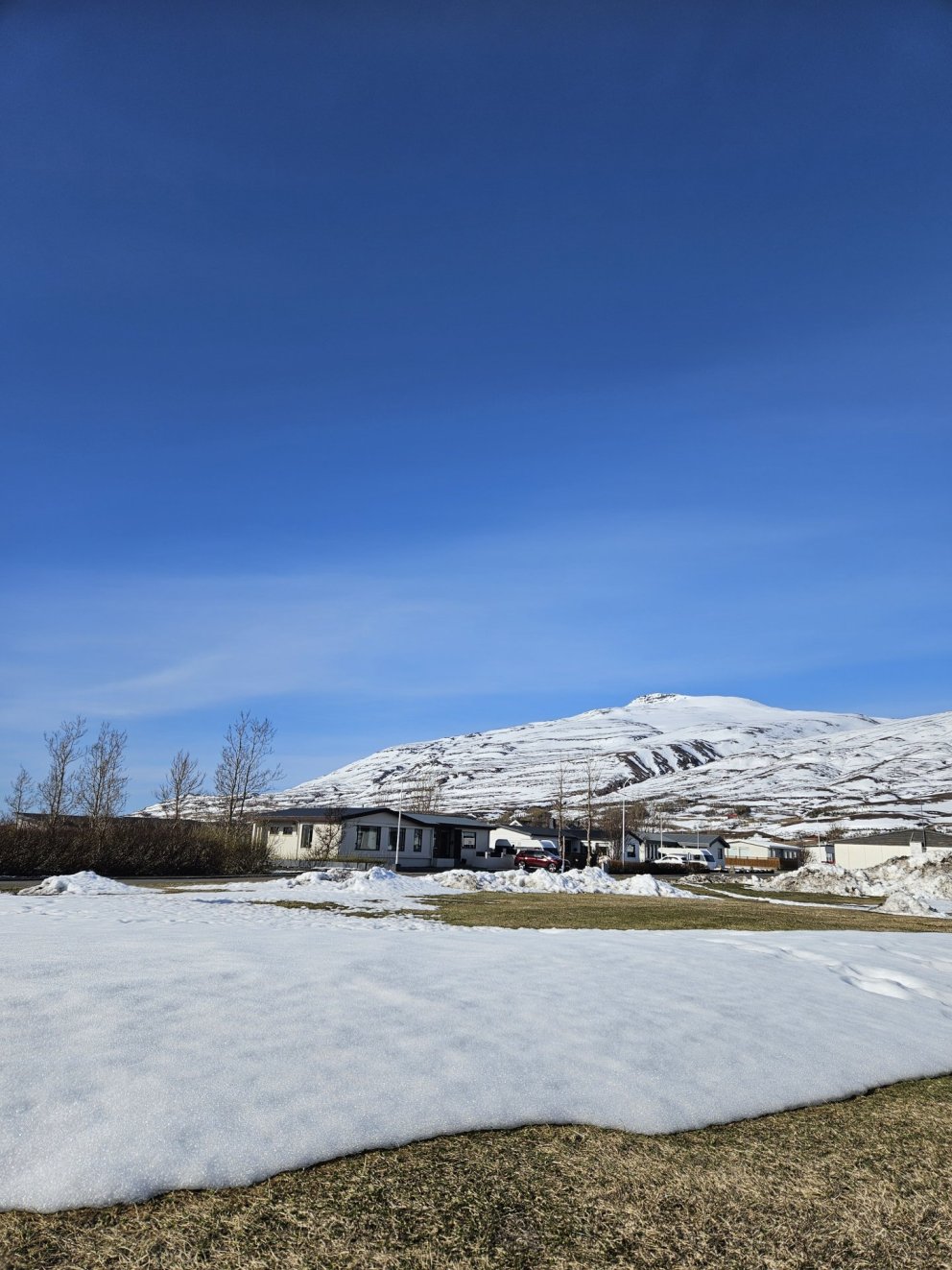 Nýjar fannir hörfa hratt