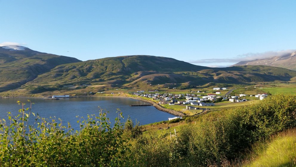 Von bráðar kemur sumar og sól á ný