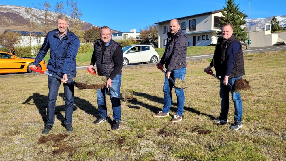 Þröstur Friðfinnsson sveitarstjóri, Indriði Þröstur Gunnlaugsson frá Landsbyggðarhúsum, Höskuldur Sk…