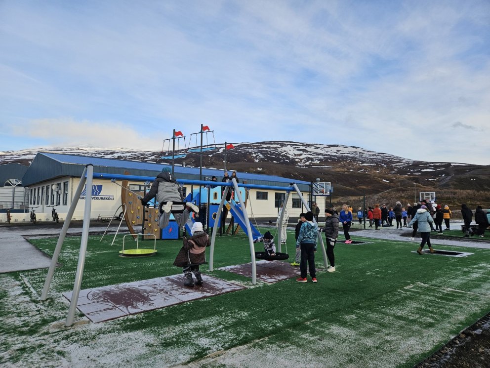 Mikil ánægja var með framkvæmdir á skólalóðinni.